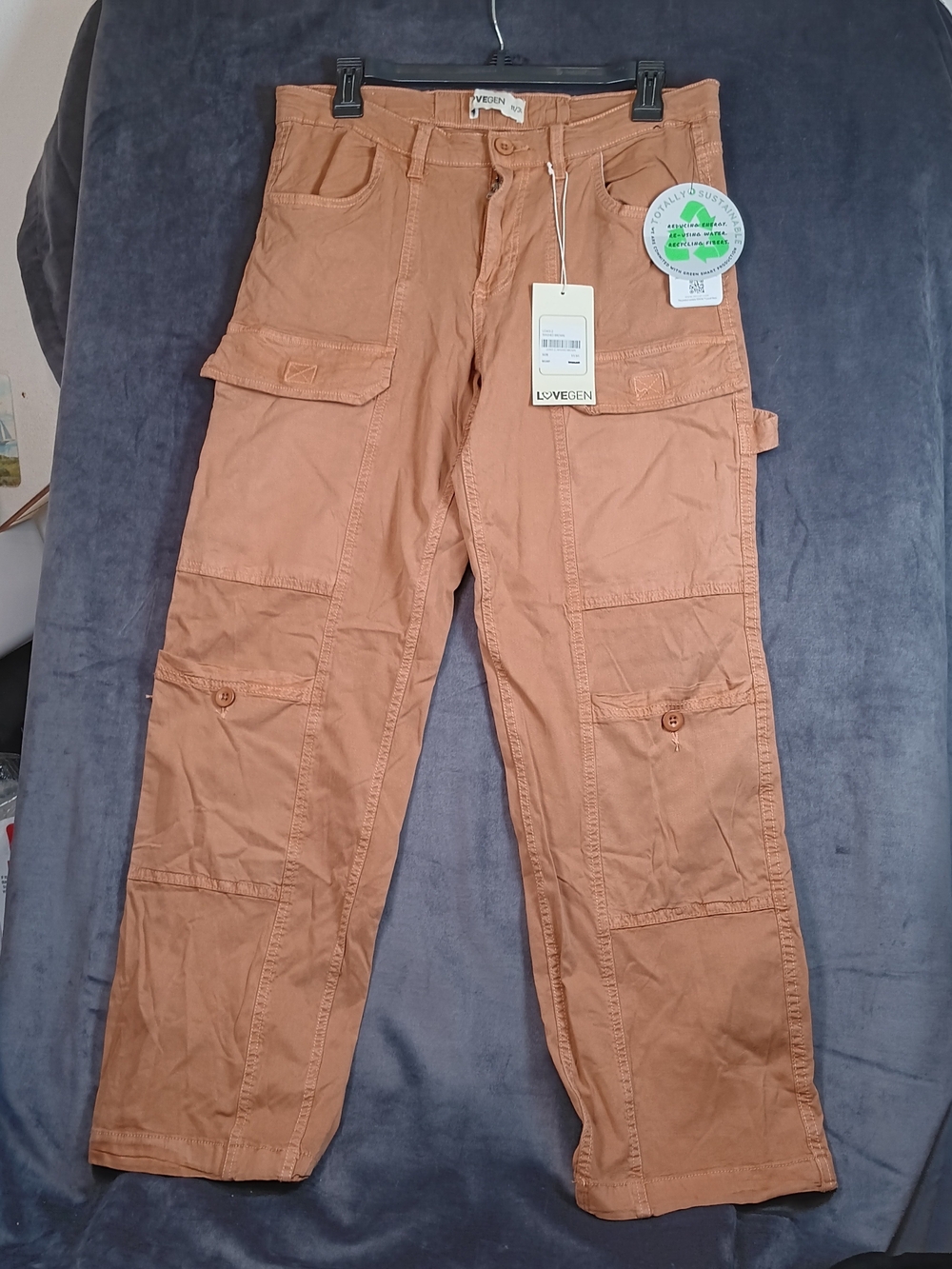 LoveGen WoMen's Cargo Pants in Rust Tan. Size 11/31.